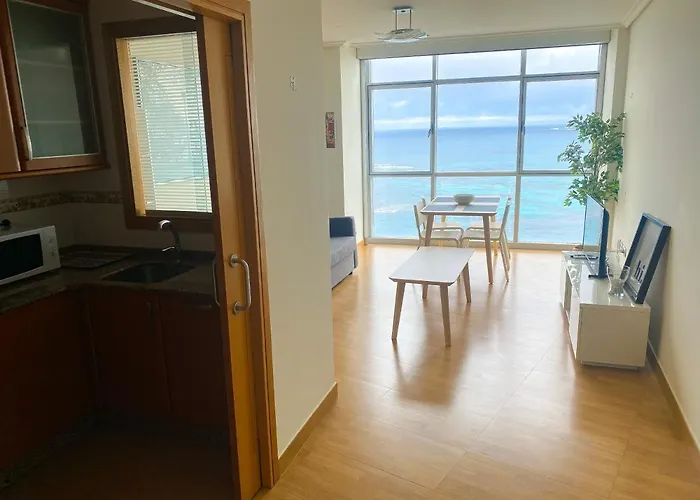 Apartamento Acogedor Con Vistas Al Mar.